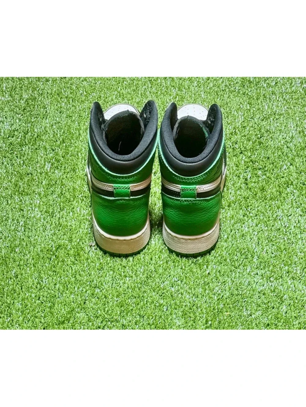 Air Jordan 1 Retro High OG Lucky Green – Size 5Y / Women’s 6.5